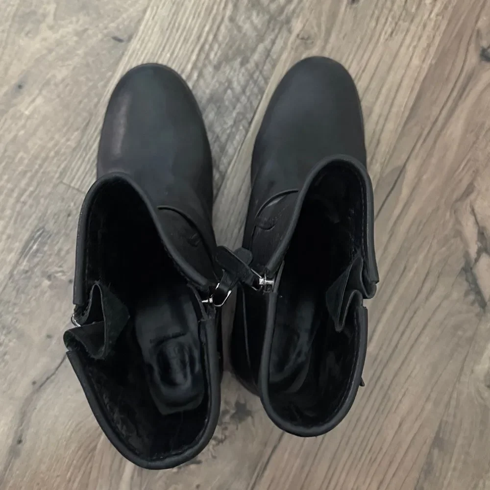 Tory Burch Christie Boots